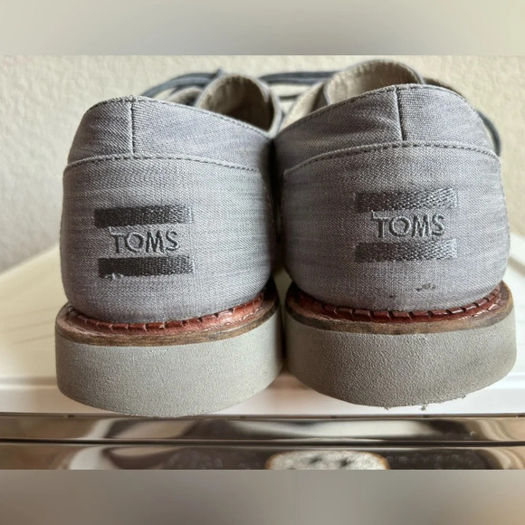 Toms Cap Toe Oxfords - Picture 6 of 12